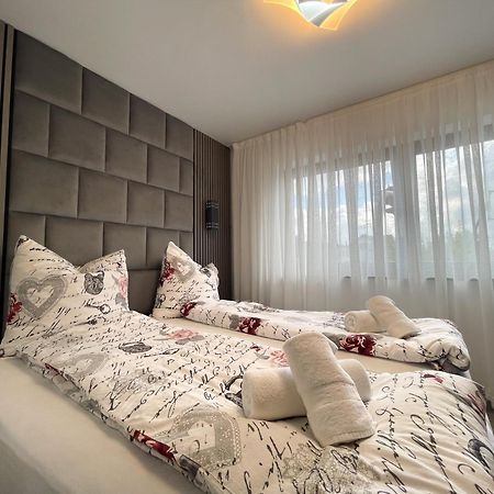 Hotel Loewenstein Лих Экстерьер фото