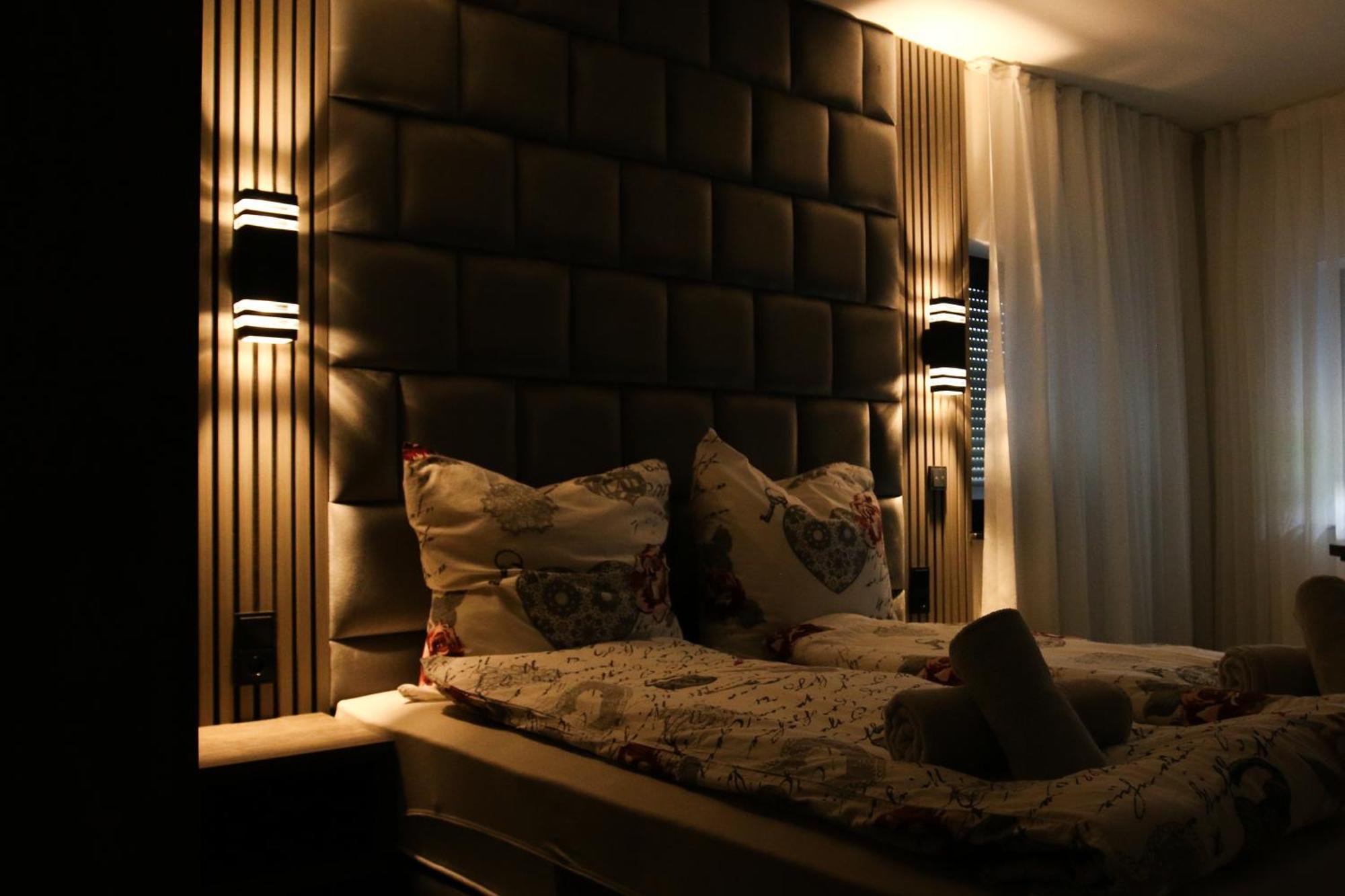 Hotel Loewenstein Лих Экстерьер фото
